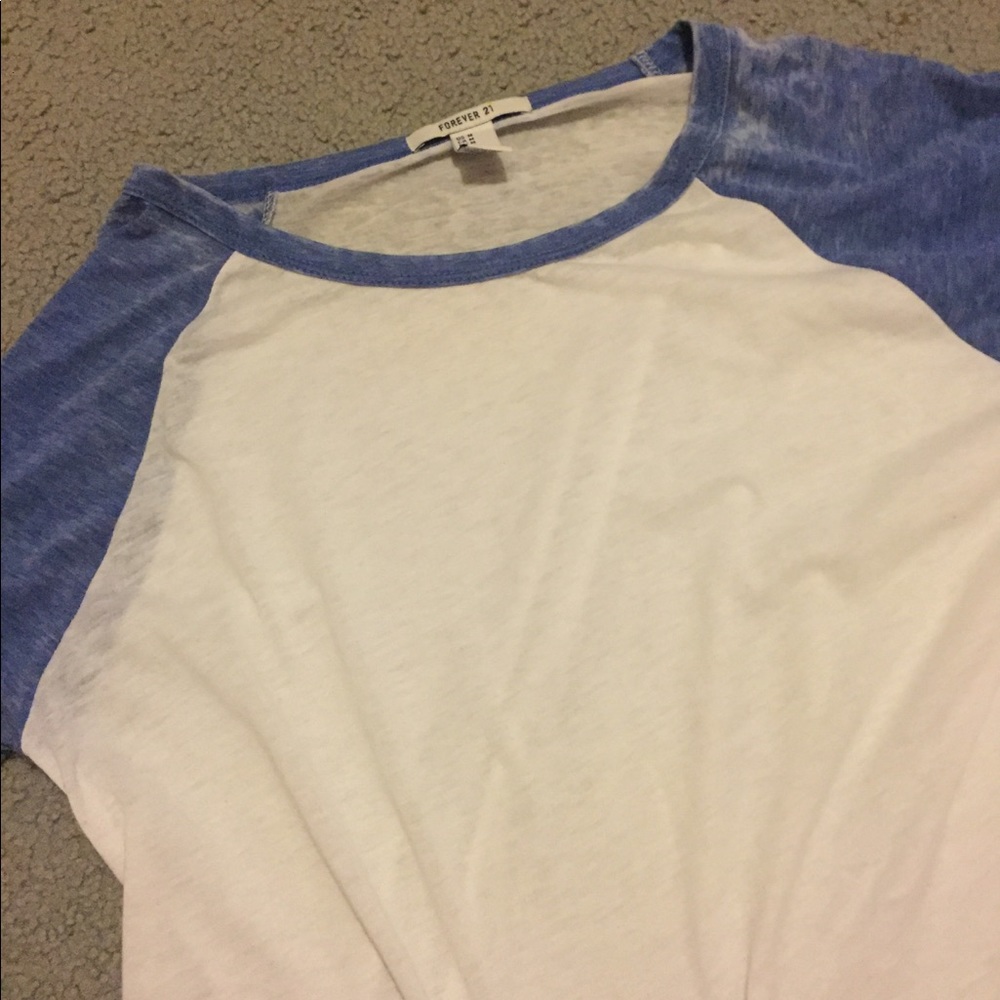 Baseball tee